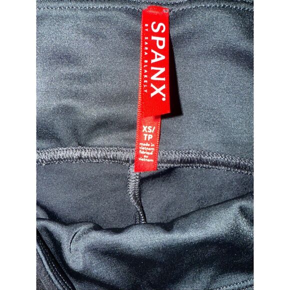 Spanx by sara Blakey black pleather leggings size XS #706 - Picture 5 of 6